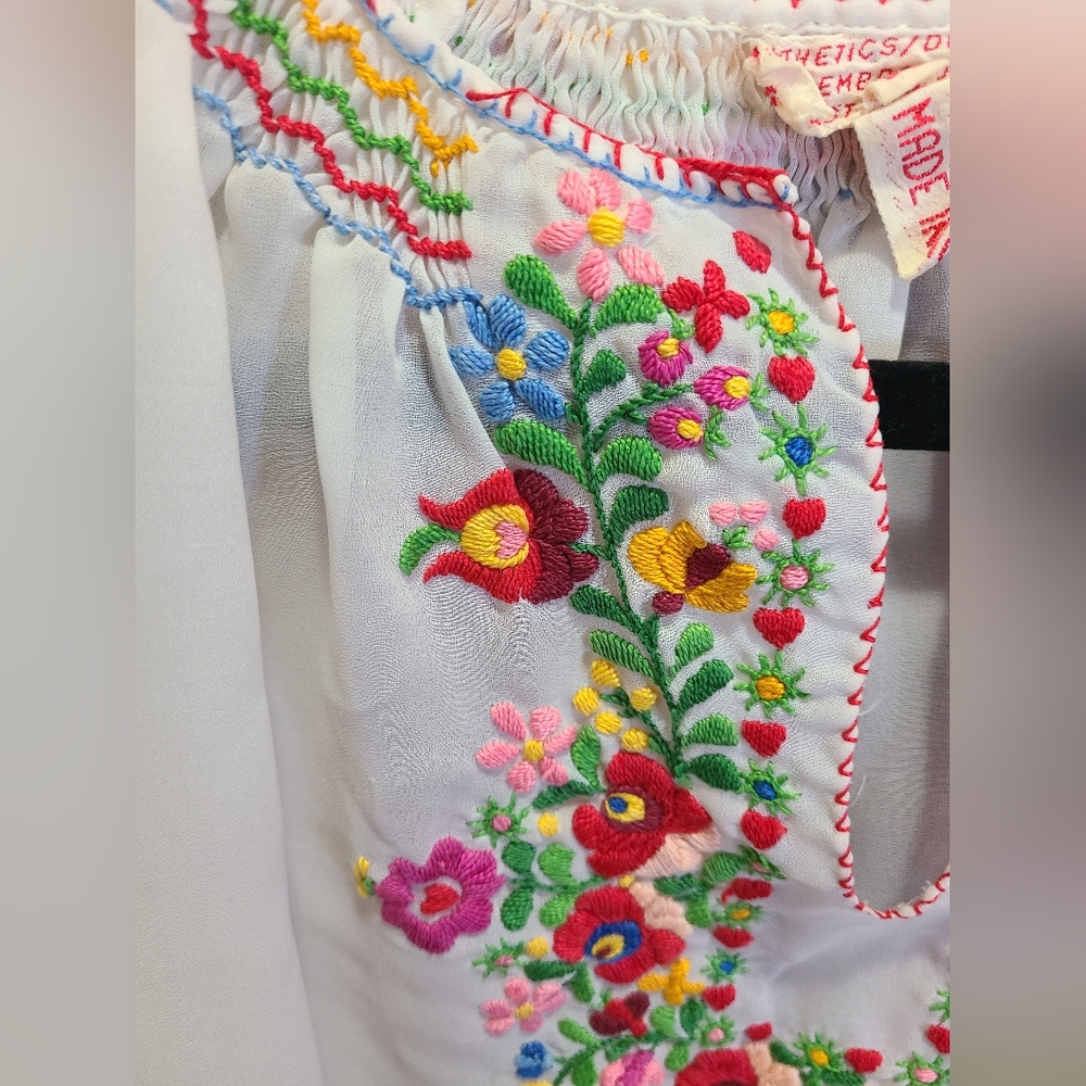 The Dorottya Vintage 60s Embroidered Hungarian Blouse M - Picture 8 of 14